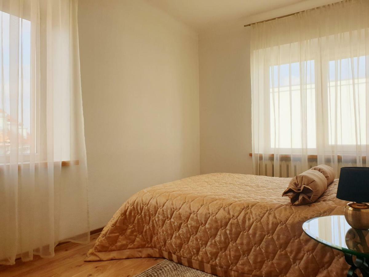 Cozy One Bedroom Apartment In Old Town Wilno Zewnętrze zdjęcie
